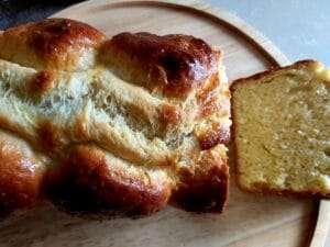 Brioche Nanterre on a wooden plate